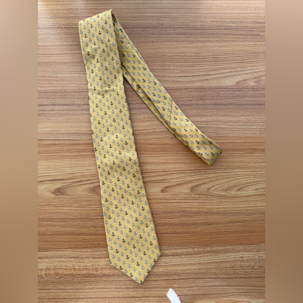 Nautica Yellow Tie with Anchor Design